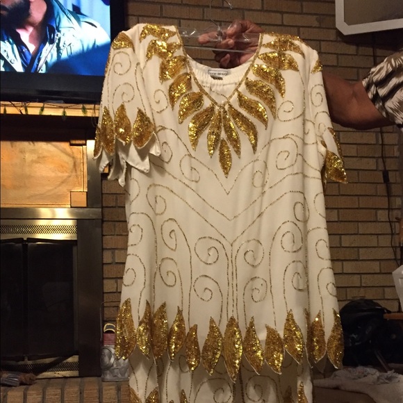 This is a brand new Top and skirt size 16 - Picture 5 of 5